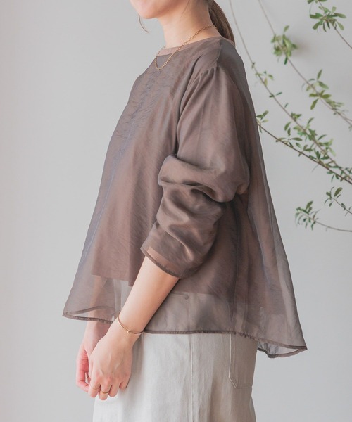 studio CLIP（スタディオクリップ）の「シアー×カットレイヤードプルオーバー（Tシャツ/カットソー・レディース・モカ/ベージュ/ライトグレー・FREE）」の3枚目の写真