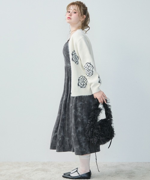 TITTY&CO.（ティティーアンドコー）の「フラワー刺繍モヘアタッチカーディガン（カーディガン/ボレロ・レディース・グレー/アイボリー・FREE）」の9枚目の写真