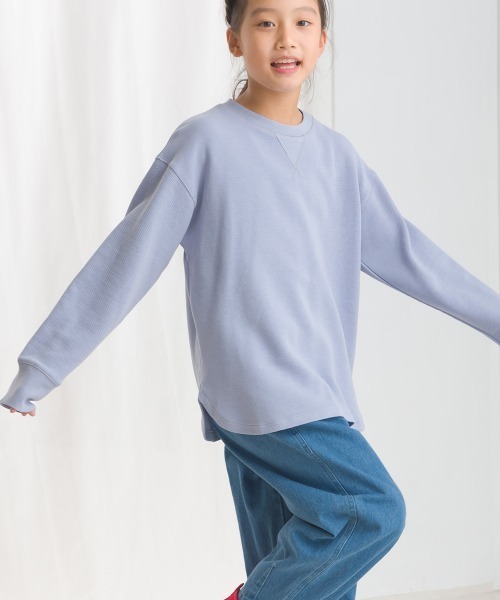 OMNES(オムネス)の「キッズリップルダブルフェイス長袖Tシャツ(Tシャツ/カットソー・キッズ・ライトカーキ/グレー/ブルー/ブラック/ピンク/ホワイト・120/110/100/140/130)」の6枚目の写真