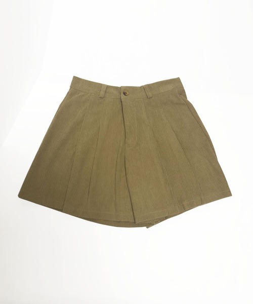Pittok(ピットク)の「タックプリーツ コーディロイ ショートパンツ(その他パンツ・レディース・モカ/ブラック/ブラウン・MEDIUM)」の9枚目の写真