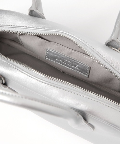 LAKOLE（ラコレ）の「横長ミニボストンバッグ / 253080（ボストンバッグ・レディース・ブラック/シルバー・FREE）」の4枚目の写真
