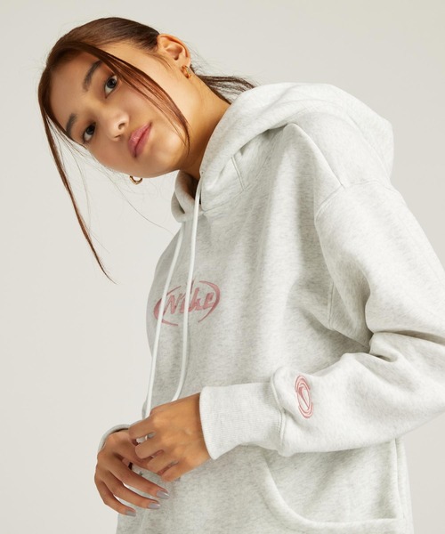 NIKE（ナイキ）の「ナイキ スポーツウェア ウィメンズ オーバーサイズド プルオーバー パーカー / Nike Sportswear Women's Oversized Pullover Hoodie HQ2987-051 Birch Heather（パーカー・レディース・ミックスグレー・2XL/L/M/S/XL/XS）」の3枚目の写真