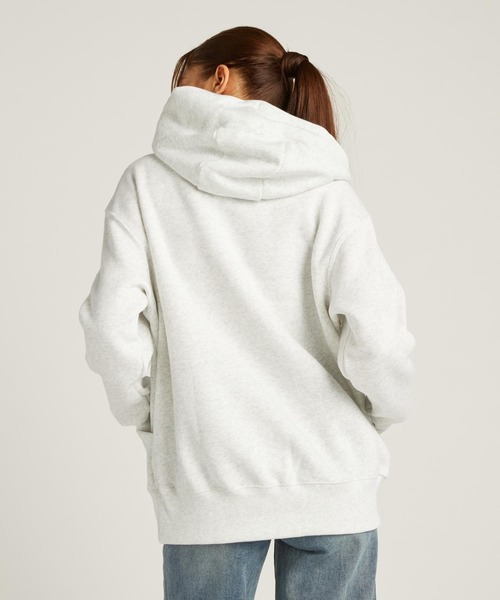 NIKE（ナイキ）の「ナイキ スポーツウェア ウィメンズ オーバーサイズド プルオーバー パーカー / Nike Sportswear Women's Oversized Pullover Hoodie HQ2987-051 Birch Heather（パーカー・レディース・ミックスグレー・2XL/L/M/S/XL/XS）」の5枚目の写真