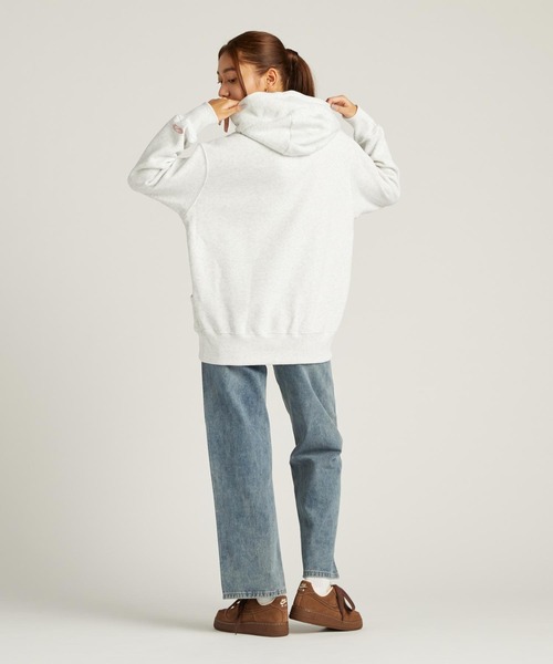 NIKE（ナイキ）の「ナイキ スポーツウェア ウィメンズ オーバーサイズド プルオーバー パーカー / Nike Sportswear Women's Oversized Pullover Hoodie HQ2987-051 Birch Heather（パーカー・レディース・ミックスグレー・2XL/L/M/S/XL/XS）」の8枚目の写真