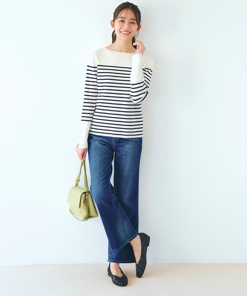 grove（グローブ）の「センタープレス入りソフトフレアーデニムパンツ（デニムパンツ・レディース・ネイビー/ブルー系その他/ブルー・03/02/01/04/05）」の12枚目の写真