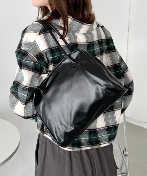 CLEA（クレア）の「ロングハンドルボストンバッグ（ボストンバッグ・レディース・ブラウン/ブラック/アイボリー・FREE）」の13枚目の写真