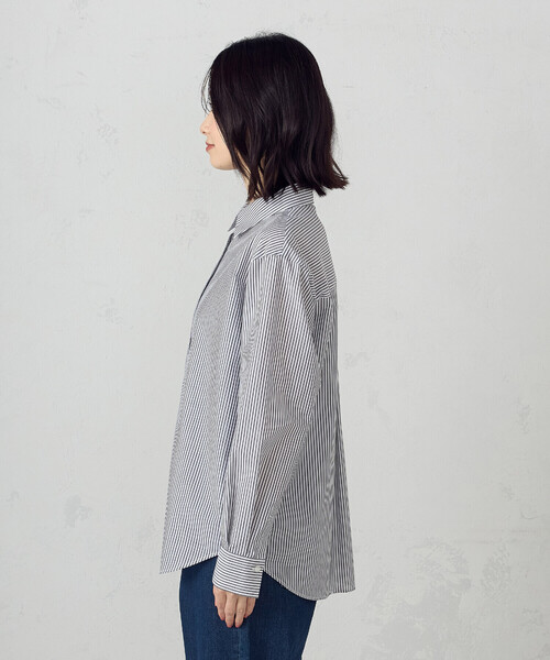 COMME CA ISM(コムサイズム)の「ストライプシャツ(シャツ/ブラウス・レディース・ブラック/サックスブルー・LARGE/MEDIUM)」の7枚目の写真