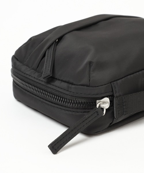 GLOBAL WORK（グローバルワーク）の「撥水ガジェットポーチ/288506（ボディバッグ/ウエストポーチ・メンズ・ブラック・ONE SIZE）」の4枚目の写真