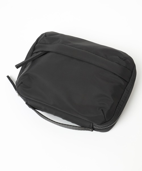 GLOBAL WORK（グローバルワーク）の「撥水ガジェットポーチ/288506（ボディバッグ/ウエストポーチ・メンズ・ブラック・ONE SIZE）」の5枚目の写真