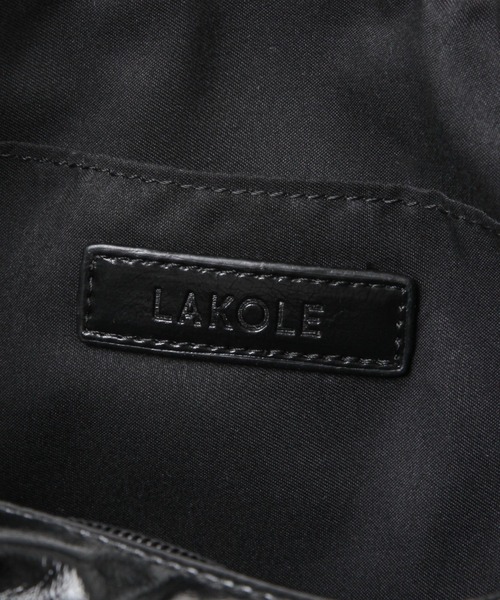 LAKOLE（ラコレ）の「エナメルオーバルワンショルダーバッグ / 283542（ショルダーバッグ・レディース・ブラウン/ブラック・FREE）」の5枚目の写真