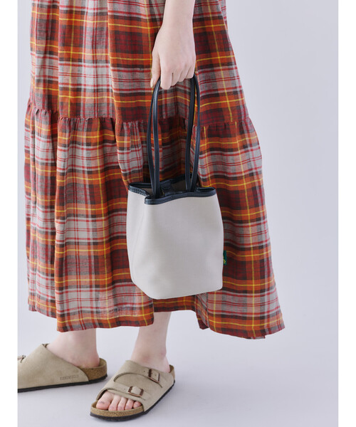 BRADY（ブレディー）の「Brady | KEER（ハンドバッグ・レディース・カーキ/ブラック/アイボリー・ONE）」の13枚目の写真