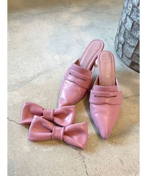 CALNAMUR（カルナムール）の「BIG RIBBON CLIP MULE/ビッグ