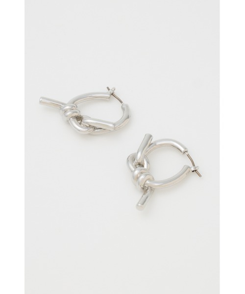 SLY(スライ)の「KNOT HOOP P/EARRING ノット フープ ピアス(ピアス(両耳用)・レディース・ゴールド/シルバー・FREE)」の5枚目の写真