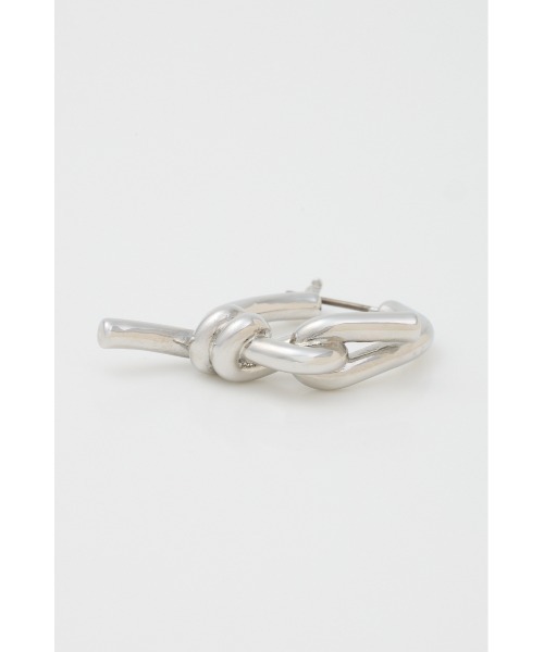 SLY(スライ)の「KNOT HOOP P/EARRING ノット フープ ピアス(ピアス(両耳用)・レディース・ゴールド/シルバー・FREE)」の7枚目の写真