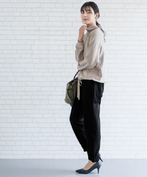 aquagarage(アクアガレージ)の「裾デザインジョガーパンツ(その他パンツ・レディース・ブラック・M/L)」の3枚目の写真