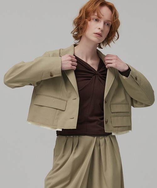 PUBLIC TOKYO（パブリックトウキョウ）の「ミコウールクロップドジャケット（テーラードジャケット・レディース・ベージュ/ネイビー・1/2）」の3枚目の写真