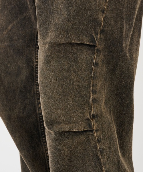 Jieda（ジエダ）の「DRAPE OVER DENIM PANTS（デニムパンツ・メンズ・インディゴブルー/ピンク/ブラック・1/2）」の12枚目の写真