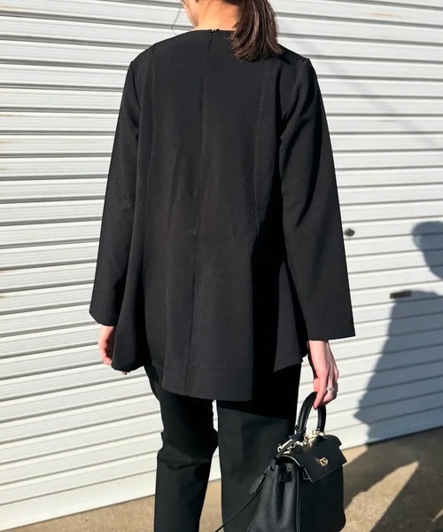 aquagarage(アクアガレージ)の「パール付きヘムライントップス(Tシャツ/カットソー・レディース・グレイッシュベージュ・M)」の17枚目の写真