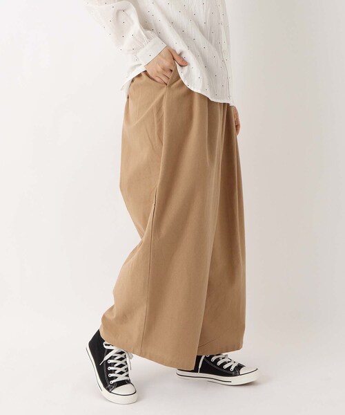 one'sterrace(ワンズテラス)の「綿ワイドパンツ(その他パンツ・レディース・ブラック系8/アイボリー系8/ベージュ系その他7・02)」の3枚目の写真
