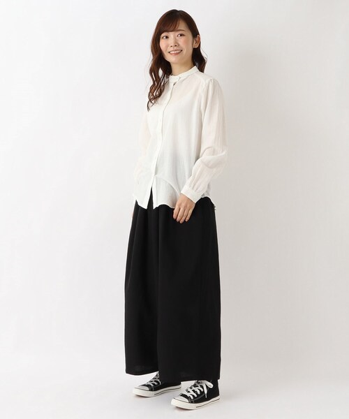 one'sterrace(ワンズテラス)の「綿ワイドパンツ(その他パンツ・レディース・ブラック系8/アイボリー系8/ベージュ系その他7・02)」の12枚目の写真