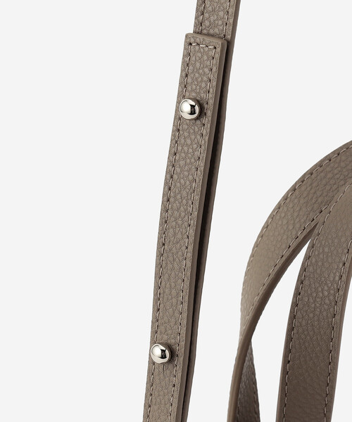 ORCIVAL（オーシバル）の「ORCIVAL | ダブルフェイスレザー 2WAYトートバッグ（ショルダーバッグ・レディース・ライトブラウン/グレイッシュベージュ/ブラック・-）」の8枚目の写真