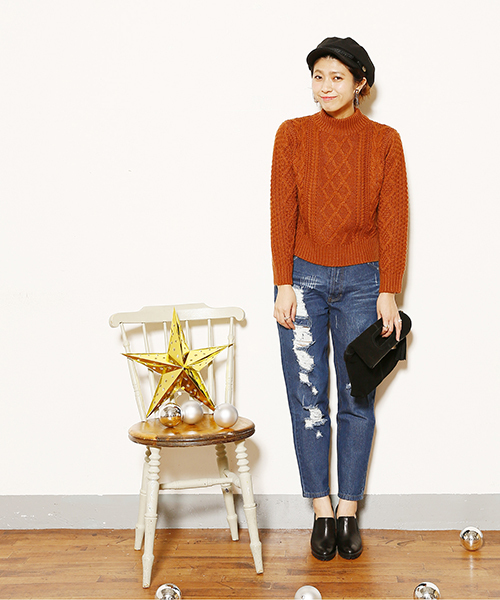 mystic（ミスティック）の「【mystic】ケーブルハイネックニット（ニット/セーター・レディース・キャメル/ブラック/オフホワイト/レッド・ﾌﾘ-）」の15枚目の写真