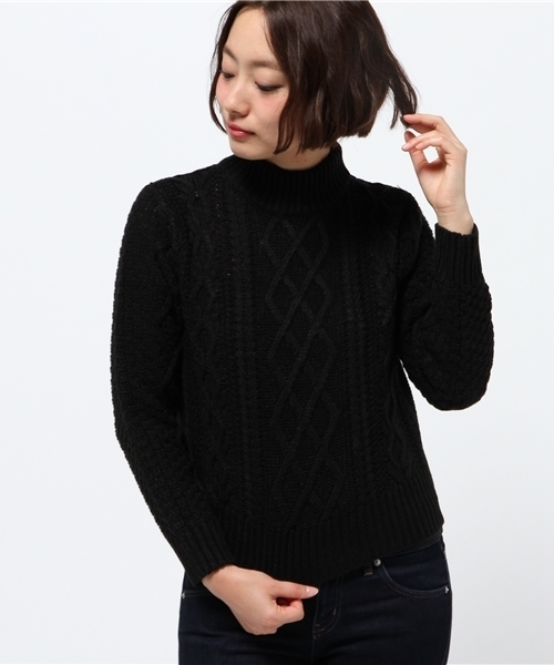 mystic（ミスティック）の「【mystic】ケーブルハイネックニット（ニット/セーター・レディース・キャメル/ブラック/オフホワイト/レッド・ﾌﾘ-）」の3枚目の写真