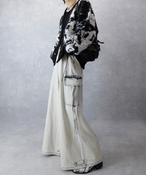 Spielio（シュピーリオ）の「【Spielio】Vintage like denim cargo wide pants/ヴィンテージライクデニムカーゴワイドパンツ（カーゴパンツ・メンズ・ブラック/ホワイト・S/M/L）」の17枚目の写真