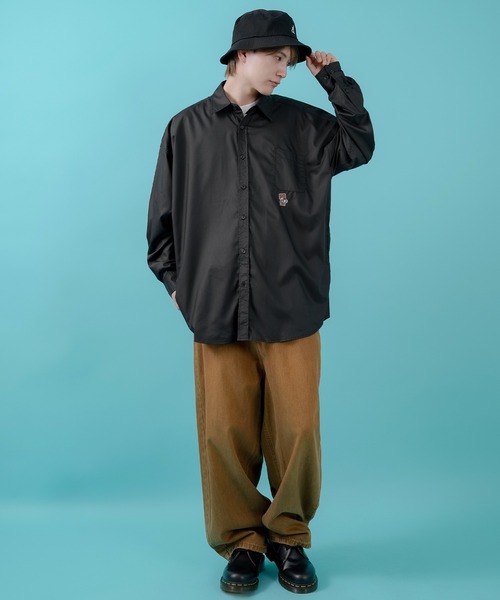 SIDEWAY STANCE（サイドウェイスタンス）の「【SIDEWAY STANCE】スケボーダウナーベア刺しゅう 長袖シャツ（シャツ/ブラウス・メンズ・ホワイト/ピンク/ブラック/サックスブルー・X-LARGE/LARGE/SMALL/MEDIUM）」の14枚目の写真