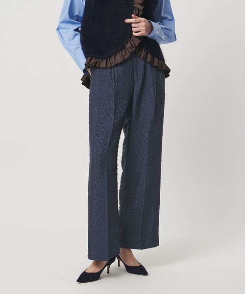 UNITED ARROWS（ユナイテッドアローズ）の「ドット サテン 2タック ワイドパンツ（その他パンツ・レディース・ネイビー/ブラック/ライトピンク/オフホワイト/その他8・36/38/40）」の13枚目の写真