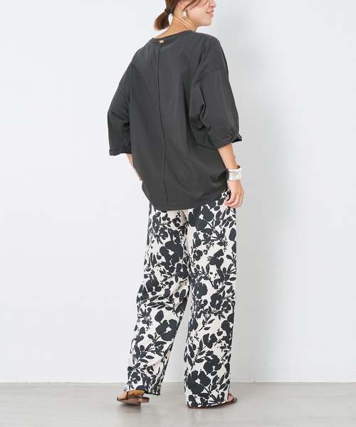 MICA&DEAL（マイカ＆ディール）の「"MALAMA"ロゴプリントプルオーバー（Tシャツ/カットソー・レディース・ホワイト/ベージュ/グリーン/チャコールグレー・FREE）」の13枚目の写真