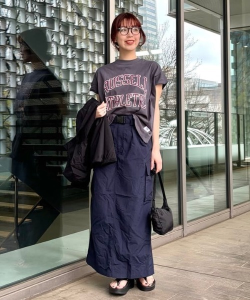 tシャツ 「別注」RUSSELL ATHLETIC / クラシック スクエア Ｔシャツ レディース Russell Athletic（ラッセルアスレティック）の「【別注