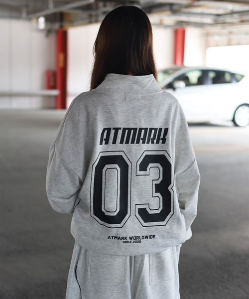 ATMARK(アットマーク)の「《フリーサイズ / UNISEX 》ThirdHonestyロゴ パイピング ハーフジップ トレーナー(スウェット・メンズ・ブラック/ホワイト・FREE)」の12枚目の写真
