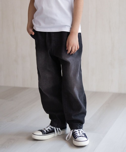 Mac-House（マックハウス）の「バレルレッグ デニムパンツ（デニムパンツ・キッズ・ブラック系その他・120/130/140/150/160）」の3枚目の写真