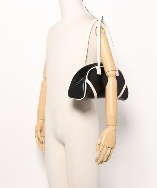 SPINNS（スピンズ）の「合皮ボストンバッグ/ツートーン（ボストンバッグ・メンズ・ホワイト/ブラック・ONESIZE）」の6枚目の写真