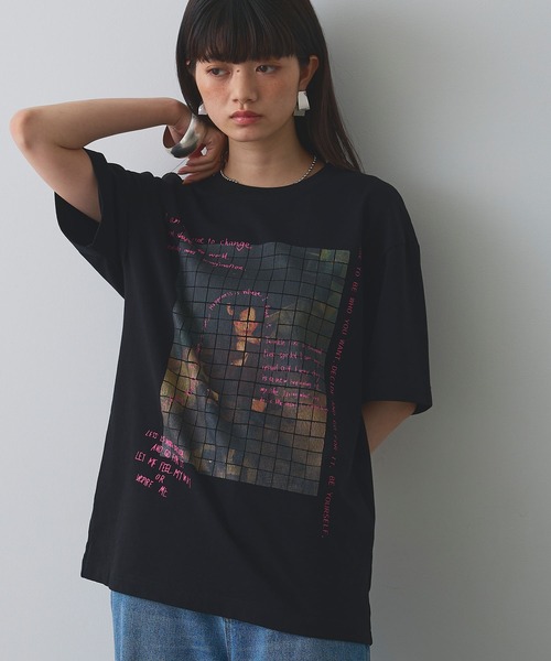 ELLEgirl（エルガール）の「フォトプリントTシャツ【ELLEgirl/エルガール】（Tシャツ/カットソー・レディース・ブラック/オフホワイト・FREE）」の2枚目の写真
