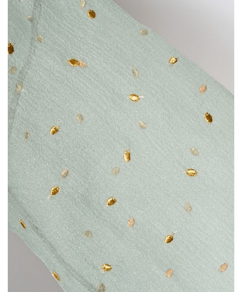 RUMCHE(ラムシェ)の「Dot Embroidery Sheer Tops / ドットエンブロイダリーシアーシャツ(その他トップス・レディース・ブラック/ライトグレー・FREE)」の9枚目の写真