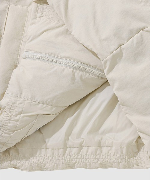 UMBRO（アンブロ）の「UMBRO LIGHTWEIGHT DOWN VEST（アンブロ ライトウェイト ダウンベスト）（ベスト・メンズ・ベージュ系・X-LARGE/MEDIUM）」の11枚目の写真