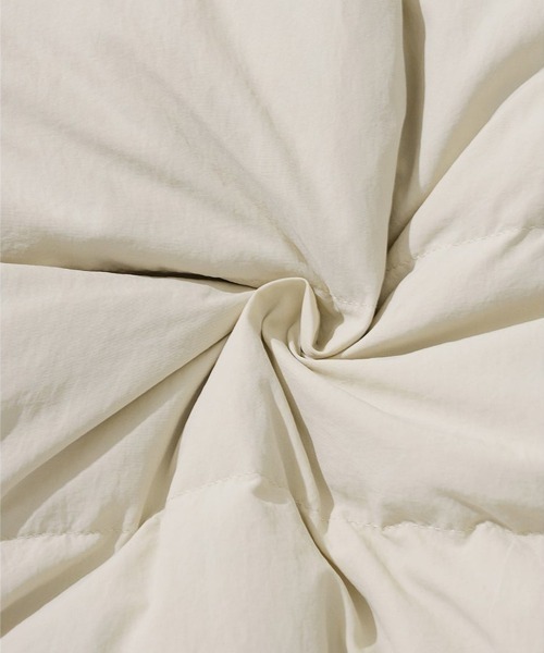 UMBRO（アンブロ）の「UMBRO LIGHTWEIGHT DOWN VEST（アンブロ ライトウェイト ダウンベスト）（ベスト・メンズ・ベージュ系・X-LARGE/MEDIUM）」の12枚目の写真