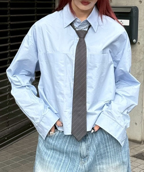 Chikashitsu +（チカシツプラス）の「【Chikashitsu +】cotton cropped shirt / 【チカシツプラス】コットンクロップド長袖シャツ（シャツ/ブラウス・メンズ・ライトブルー/ホワイト・ONE SIZE）」の10枚目の写真