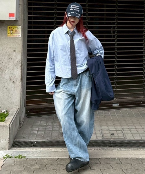 Chikashitsu +（チカシツプラス）の「【Chikashitsu +】cotton cropped shirt / 【チカシツプラス】コットンクロップド長袖シャツ（シャツ/ブラウス・メンズ・ライトブルー/ホワイト・ONE SIZE）」の16枚目の写真