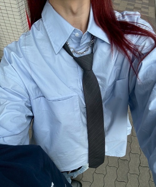 Chikashitsu +（チカシツプラス）の「【Chikashitsu +】cotton cropped shirt / 【チカシツプラス】コットンクロップド長袖シャツ（シャツ/ブラウス・メンズ・ライトブルー/ホワイト・ONE SIZE）」の11枚目の写真