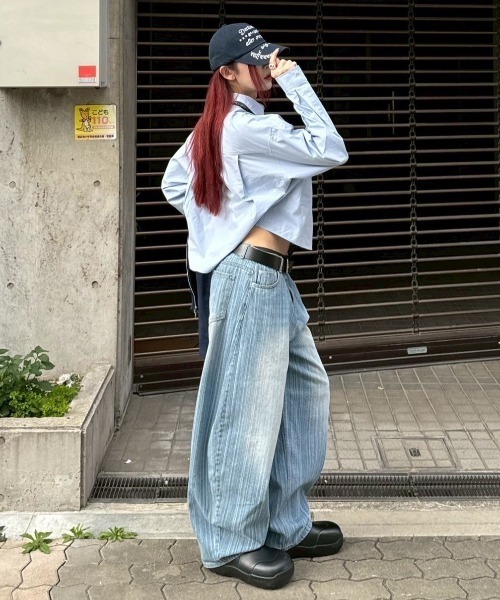 Chikashitsu +（チカシツプラス）の「【Chikashitsu +】cotton cropped shirt / 【チカシツプラス】コットンクロップド長袖シャツ（シャツ/ブラウス・メンズ・ライトブルー/ホワイト・ONE SIZE）」の17枚目の写真