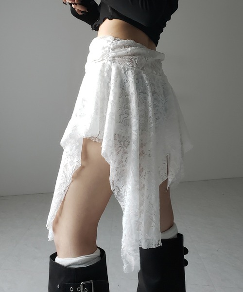me+em select（ミームセレクト）の「【 ２color ／ インパン裏地付】アシンメトリーフリルレースミニスカート ／ asymmetry frill lace mini skirt（スカート・レディース・ホワイト/ブラック・SMALL）」の15枚目の写真