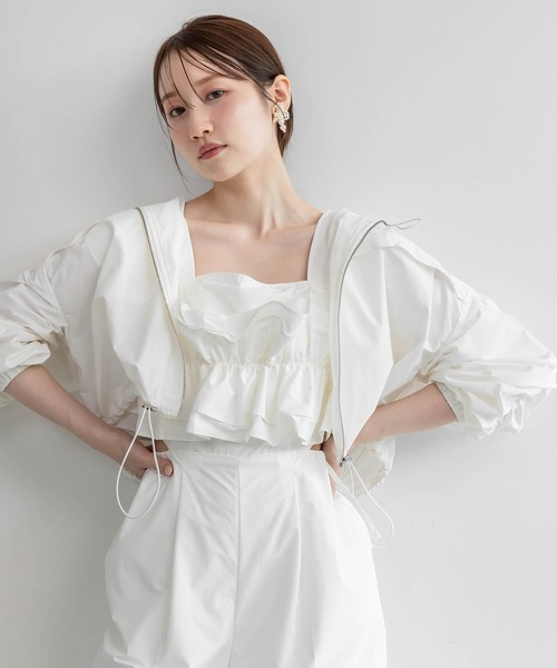 RANDA（ランダ）の「フードフリルマウンテンパーカー（マウンテンパーカー・レディース・ベージュ/ホワイト/ネイビー・FREE/FT）」の2枚目の写真