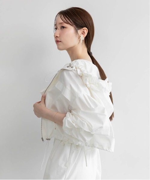 RANDA（ランダ）の「フードフリルマウンテンパーカー（マウンテンパーカー・レディース・ベージュ/ホワイト/ネイビー・FREE/FT）」の8枚目の写真