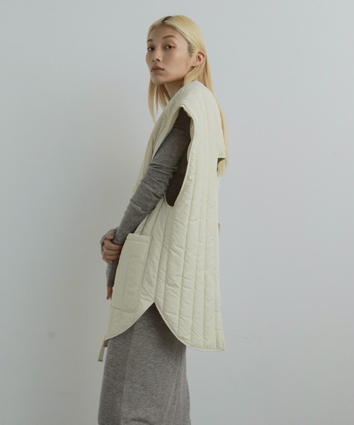 anuke（アンヌーク）の「Backopen Stripe Vest（ベスト・レディース・ネイビー/クリーム・38inch/36inch）」の10枚目の写真