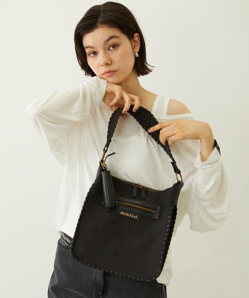 MILKFED.(ミルクフェド)の「WHIPSTITCH BAG(ショルダーバッグ・レディース・ブラウン/グレー/ブラック・ONE SIZE)」の18枚目の写真
