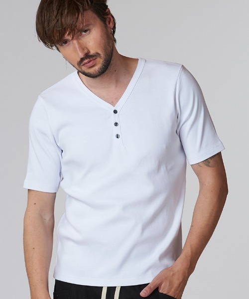 NO ID.(ノーアイディ)の「mt9799-フライスヘンリーV-N-T VネックTシャツ(Tシャツ/カットソー・メンズ・ブラック/グレー/ホワイト・2/1)」の22枚目の写真