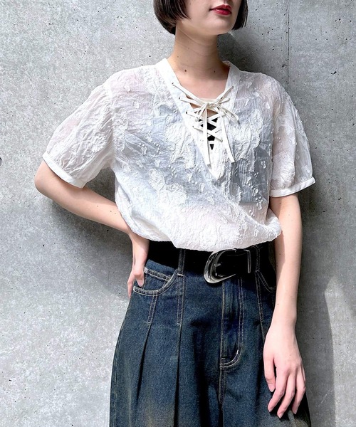 PAGEBOY（ページボーイ）の「2WAYレースアップブラウス(半袖)（シャツ/ブラウス・レディース・ネイビー/ライトベージュ/ブラック/オフホワイト/インディゴブルー・FREE）」の22枚目の写真